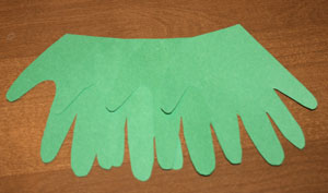 handprint christmas tree step 1