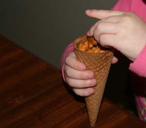 make a cornucopia